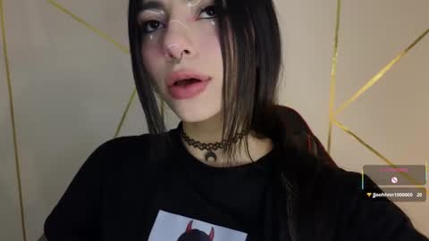 Snapshot of hollyxx_ chatting on 6, 2, 2025 holly online show from 6, 2, 2025