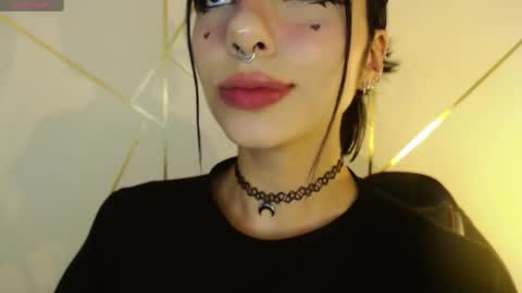 Snapshot of hollyxx_ chatting on 19, 2, 2025 holly online show from 19, 2, 2025