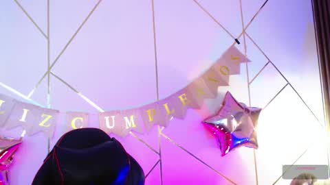 Snapshot of hollyxx_ chatting on 8, 3, 2025 holly online show from 8, 3, 2025