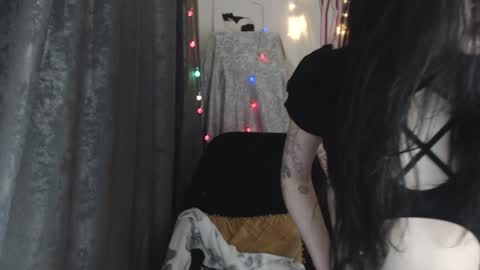 Ho Lee Sheet online show from 28, 1, 2025