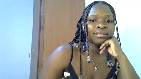 holy_ebony online show from 8, 7, 2026