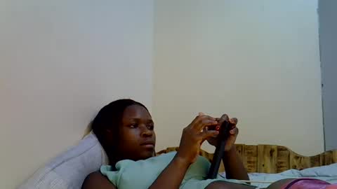 holy_ebony online show from 18, 7, 2026
