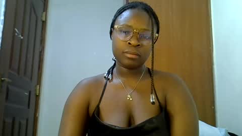 holy_ebony online show from 29, 7, 2026