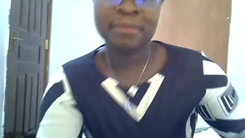 holy_ebony online show from 1, 8, 2026