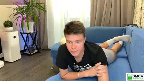 holy_eggs_00 online show from 14, 9, 2025