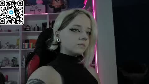 holy_mistresss online show from 3, 5, 2026