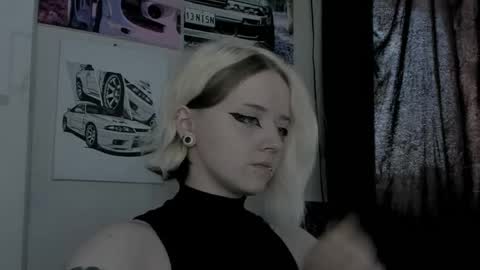 holy_mistresss online show from 8, 5, 2026