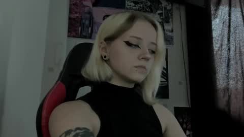 holy_mistresss online show from 6, 7, 2026