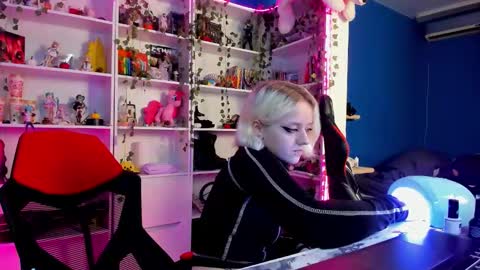 Snapshot of holy_rumi chatting on 5, 12, 2025 Rumi online show from 5, 12, 2025