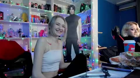 Snapshot of holy_rumi chatting on 23, 12, 2025 Rumi online show from 23, 12, 2025