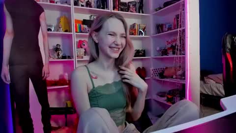 Snapshot of holy_rumi chatting on 16, 1, 2026 Rumi online show from 16, 1, 2026