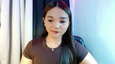 Snapshot of holy_shine chatting on 19, 2, 2026 Bella online show from 19, 2, 2026