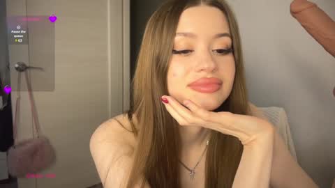 Snapshot of holybabe342 chatting on 19, 1, 2025 Vio online show from 19, 1, 2025