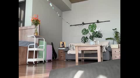 dori not holy get my tg channel with link from description under last photo online show from 18, 11, 2025