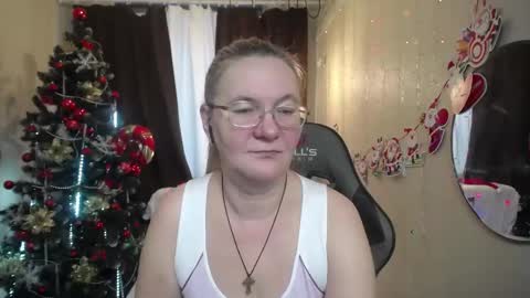 Snapshot of holymilfa chatting on 5, 12, 2024 holymilfa online show from 5, 12, 2024
