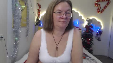 Snapshot of holymilfa chatting on 22, 12, 2024 holymilfa online show from 22, 12, 2024