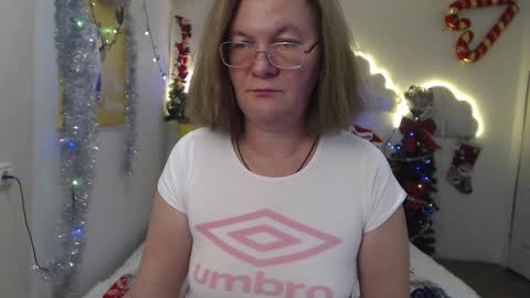 Snapshot of holymilfa chatting on 22, 12, 2024 holymilfa online show from 22, 12, 2024