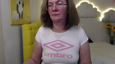 Snapshot of holymilfa chatting on 8, 2, 2025 holymilfa online show from 8, 2, 2025