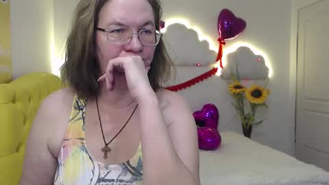 Snapshot of holymilfa chatting on 14, 2, 2025 holymilfa online show from 14, 2, 2025