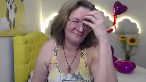 Snapshot of holymilfa chatting on 14, 2, 2025 holymilfa online show from 14, 2, 2025