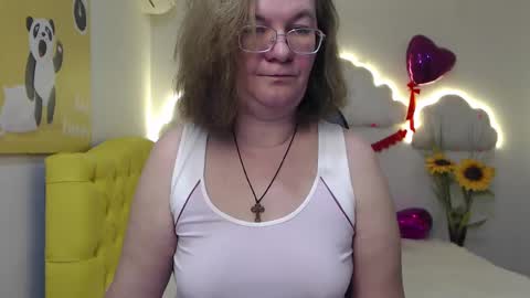 Snapshot of holymilfa chatting on 21, 2, 2025 holymilfa online show from 21, 2, 2025