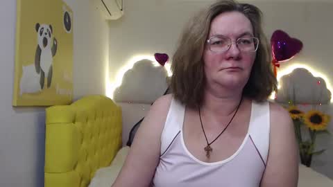 Snapshot of holymilfa chatting on 21, 2, 2025 holymilfa online show from 21, 2, 2025