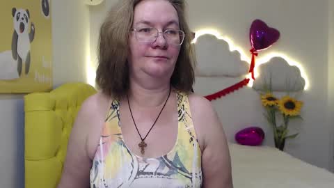 Snapshot of holymilfa chatting on 22, 2, 2025 holymilfa online show from 22, 2, 2025