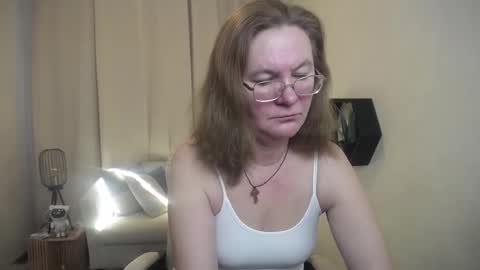 Snapshot of holymilfa chatting on 5, 3, 2026 holymilfa online show from 5, 3, 2026