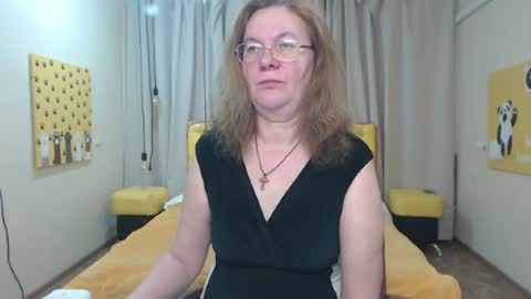 holymilfa online show from 29, 4, 2026