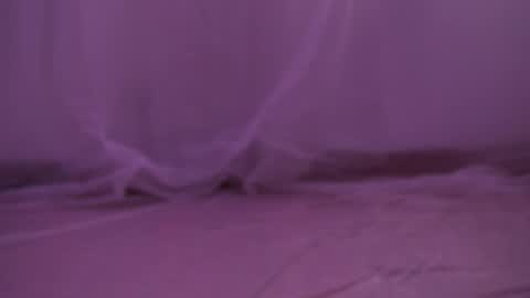 honeeeey_ online show from 10, 11, 2025