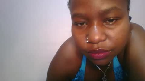 Snapshot of honey_beb chatting on 9, 10, 2025 honey_beb online show from 9, 10, 2025