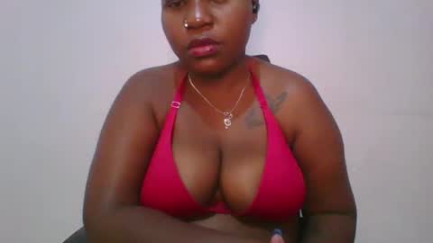 Snapshot of honey_beb chatting on 10, 10, 2025 honey_beb online show from 10, 10, 2025