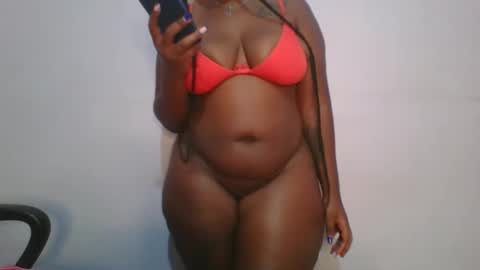 Snapshot of honey_beb chatting on 21, 10, 2025 honey_beb online show from 21, 10, 2025