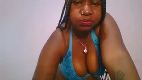 Snapshot of honey_beb chatting on 6, 11, 2025 honey_beb online show from 6, 11, 2025