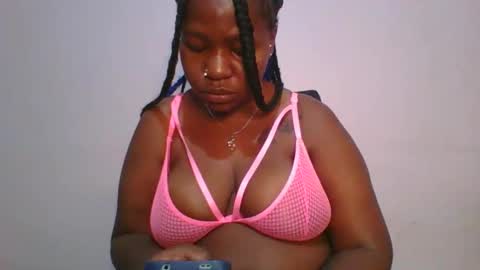 Snapshot of honey_beb chatting on 11, 11, 2025 honey_beb online show from 11, 11, 2025