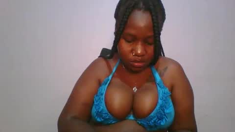 Snapshot of honey_beb chatting on 14, 11, 2025 honey_beb online show from 14, 11, 2025