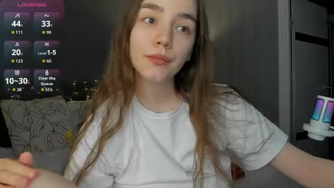 Snapshot of honey_chantal chatting on 22, 5, 2026 Chantal online show from 22, 5, 2026