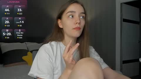 Snapshot of honey_chantal chatting on 14, 6, 2026 Chantal online show from 14, 6, 2026