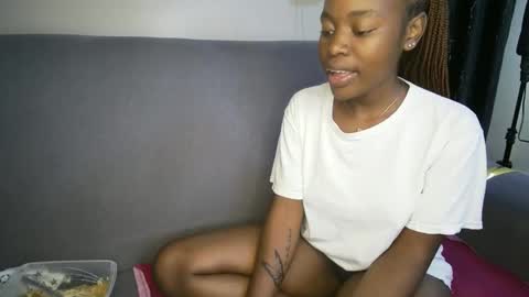 Snapshot of honey_drop1 chatting on 17, 1, 2026 honey drop online show from 17, 1, 2026