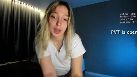 Honey and Misa online show from 11, 10, 2025