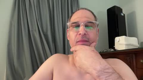 honey_man14 online show from 1, 5, 2026