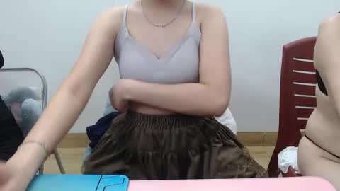 Snapshot of honeybaby2k chatting on 12, 11, 2025 honeybaby2k online show from 12, 11, 2025