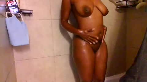 honeybunnzz online show from 27, 5, 2026