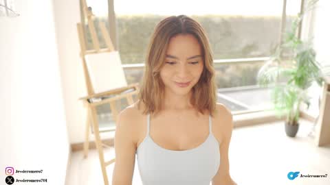 Snapshot of honeyco57 chatting on 5, 1, 2025 Jessie online show from 5, 1, 2025