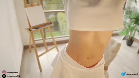 Snapshot of honeyco57 chatting on 3, 2, 2025 Jessie online show from 3, 2, 2025