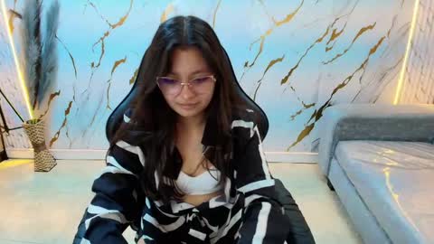 honeydoll_tf online show from 6, 5, 2026