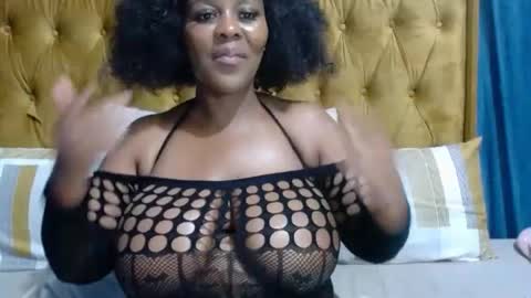 honeyglow_ online show from 6, 8, 2026