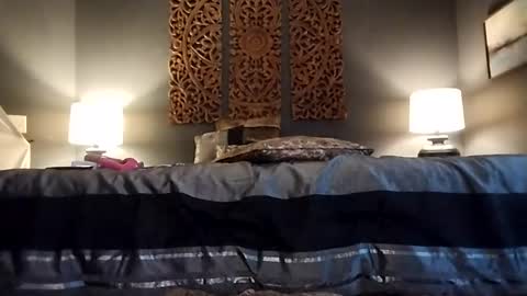 Honey online show from 5, 2, 2025