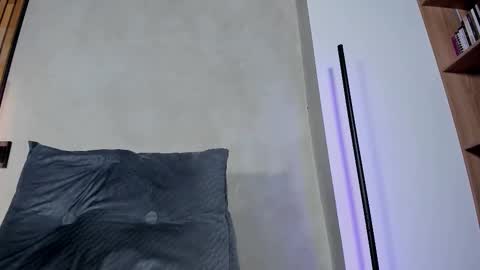 Sofia independent model online show from 27, 10, 2025