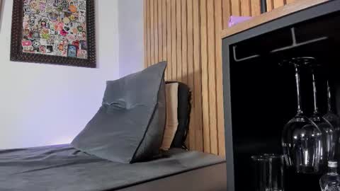 Sofia independent model online show from 19, 2, 2026